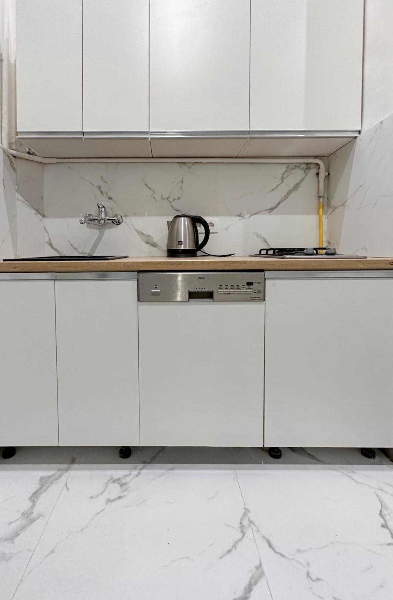 Teodora Square Apartments Площа Святого Теодора リヴィウ エクステリア 写真