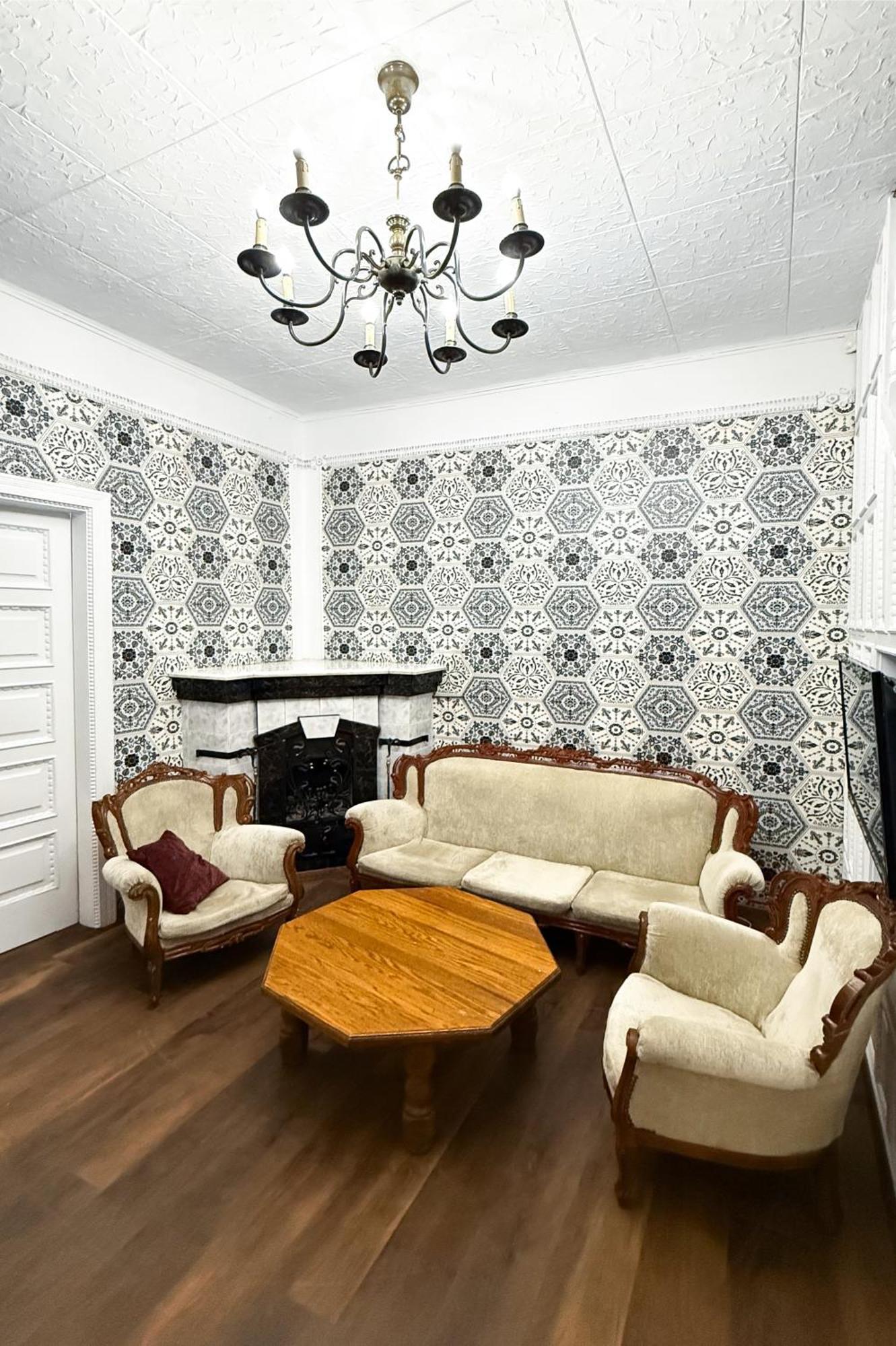 Teodora Square Apartments Площа Святого Теодора リヴィウ エクステリア 写真
