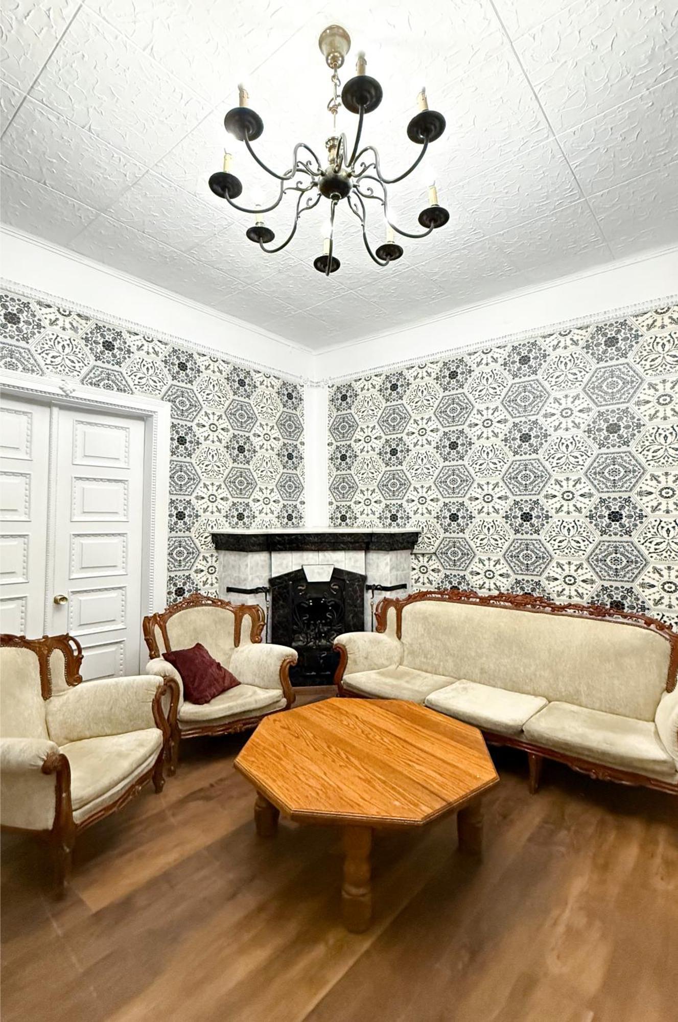 Teodora Square Apartments Площа Святого Теодора リヴィウ エクステリア 写真