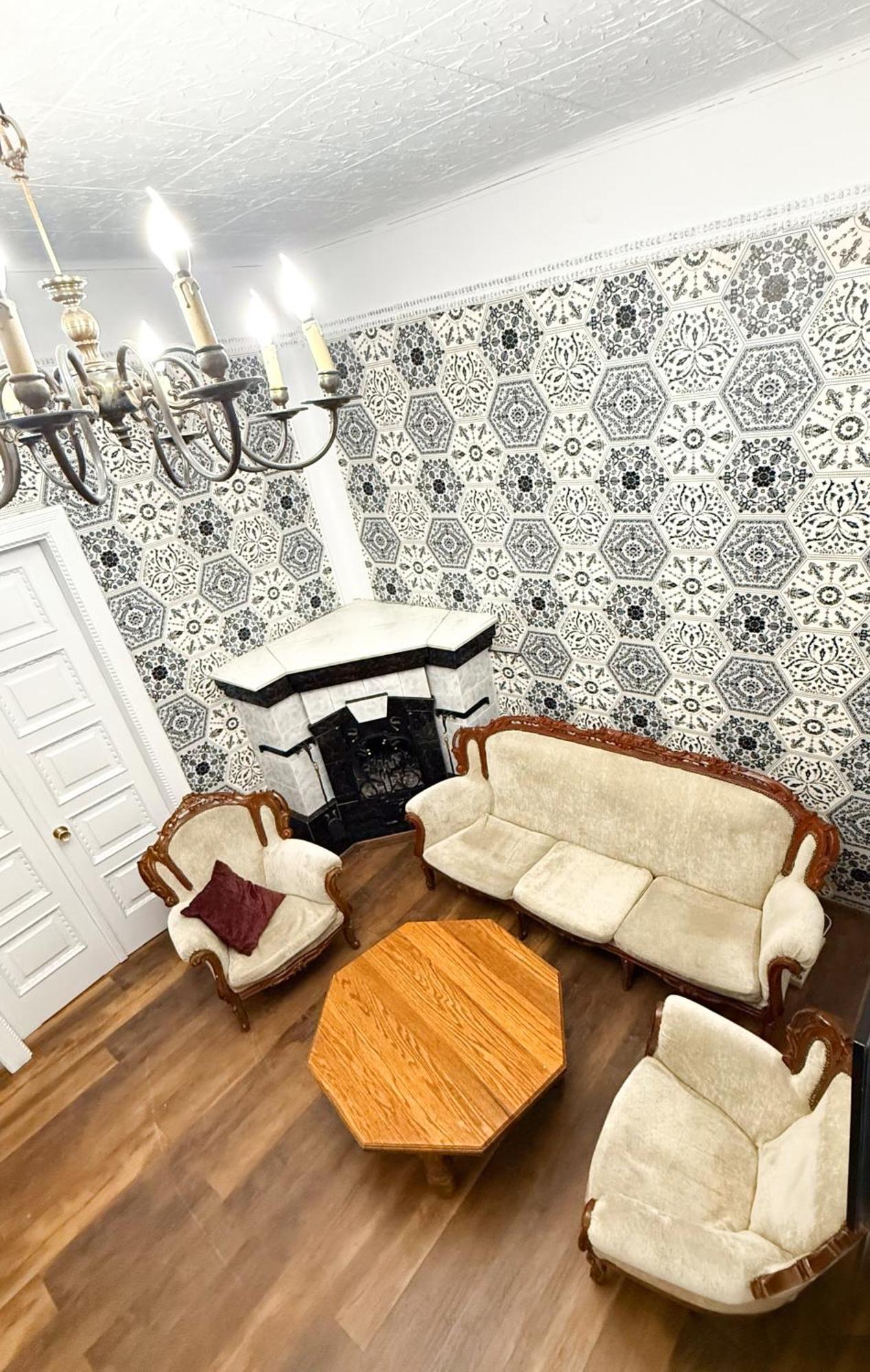 Teodora Square Apartments Площа Святого Теодора リヴィウ エクステリア 写真